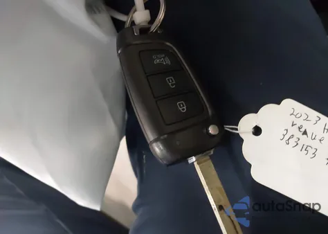 2023 Hyundai Venue Sel z USA, uszkodzony, nr VIN KMHRC8A38PU257959